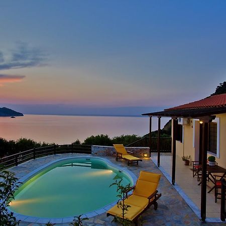 Porto Skopelos Villas Exterior photo